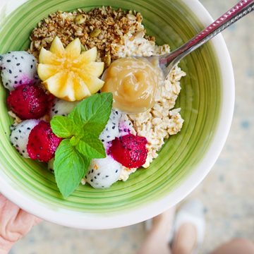 Dragon Fruit and Oats Bowl Made with Smoothie Mix